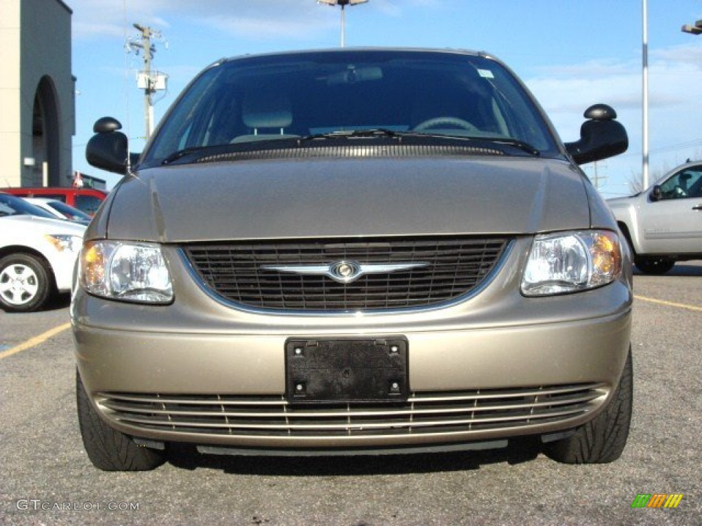 2003 Town & Country LX - Light Almond Pearl / Taupe photo #8