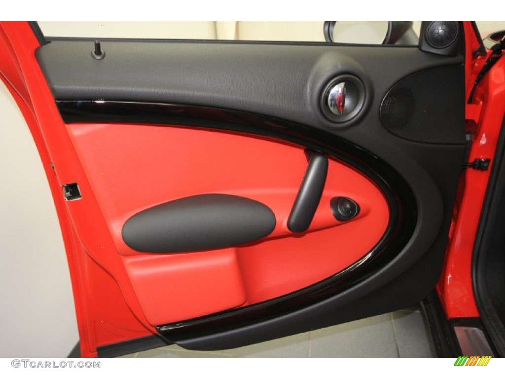 2012 Mini Cooper Countryman Pure Red Leather/Cloth Door Panel Photo #61043862