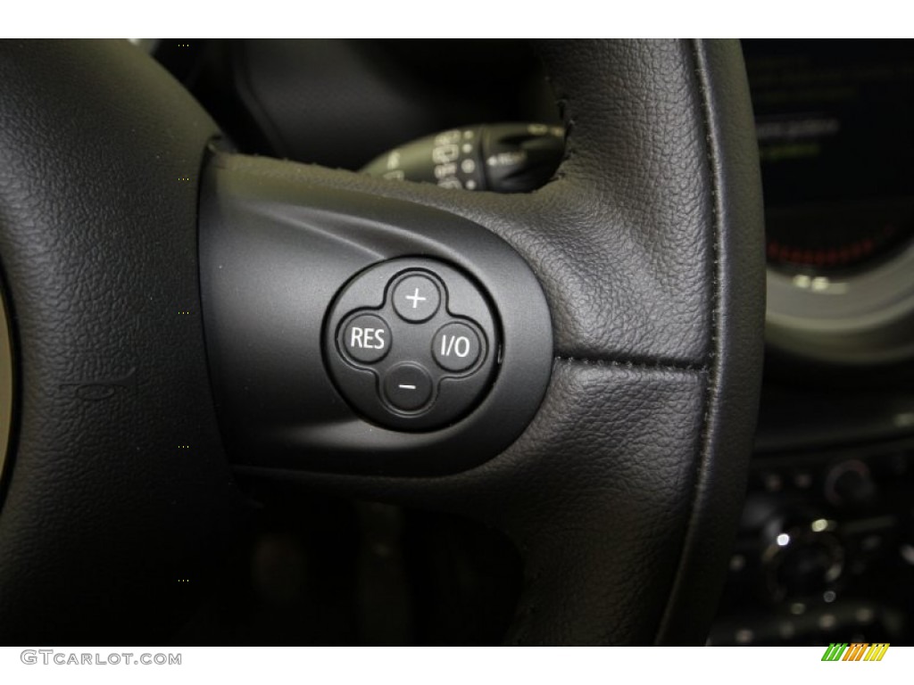 2012 Mini Cooper Countryman Controls Photo #61043935