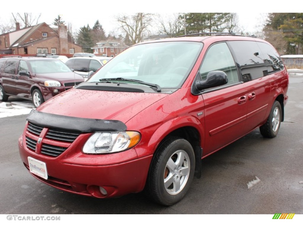 Inferno Red Crystal Pearl 2005 Dodge Grand Caravan SXT Exterior Photo #61046065
