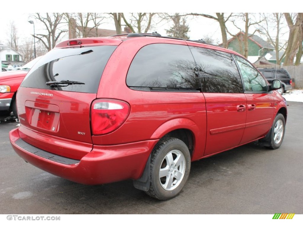 Inferno Red Crystal Pearl 2005 Dodge Grand Caravan SXT Exterior Photo #61046074