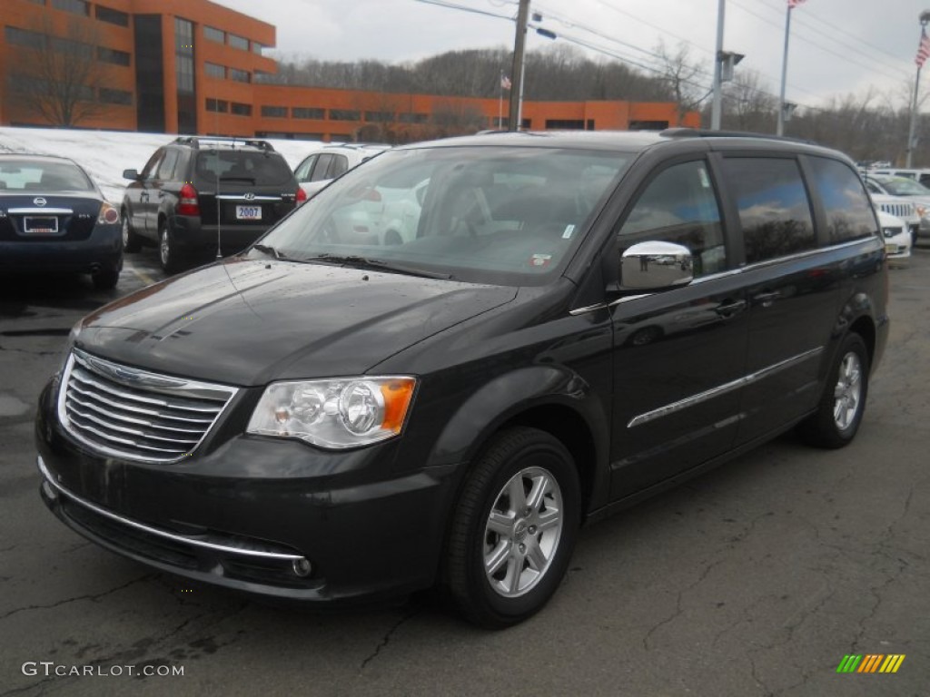 Dark Charcoal Pearl 2011 Chrysler Town & Country Touring - L Exterior Photo #61047830