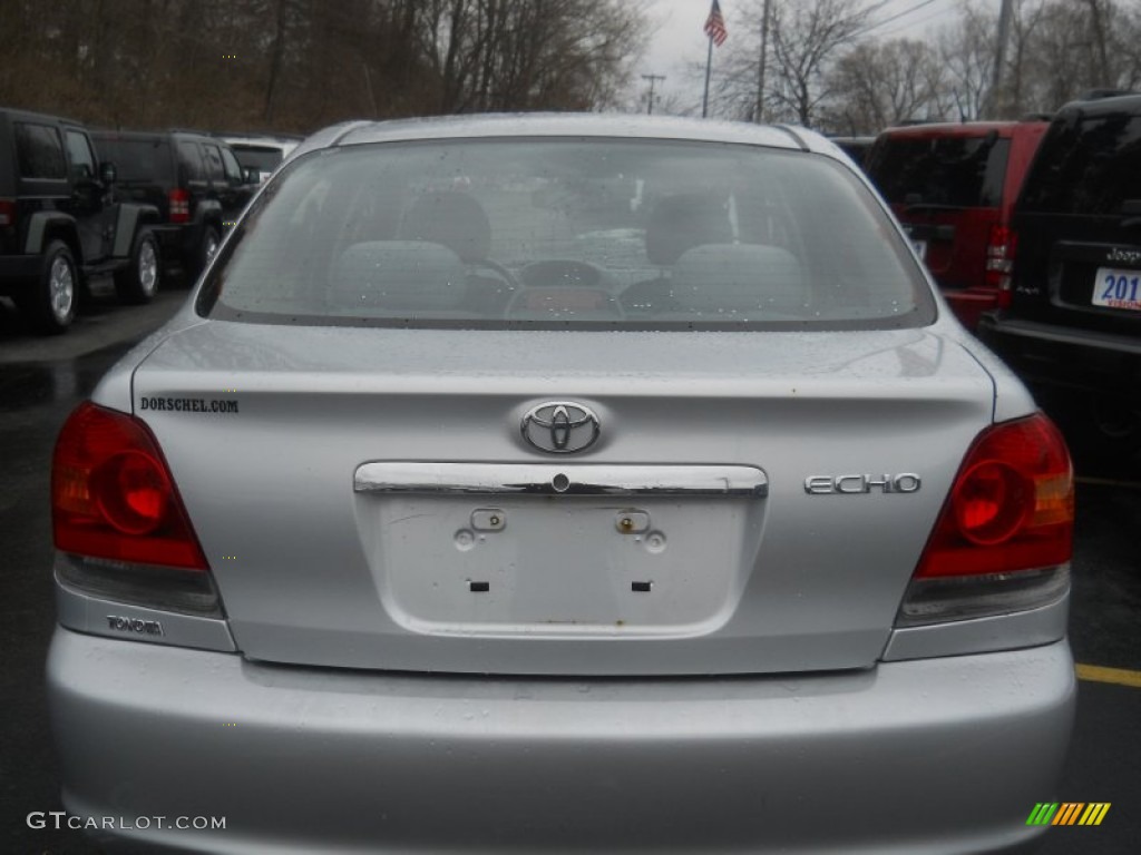 2003 ECHO Sedan - Silver Streak Mica / Shadow Gray photo #12