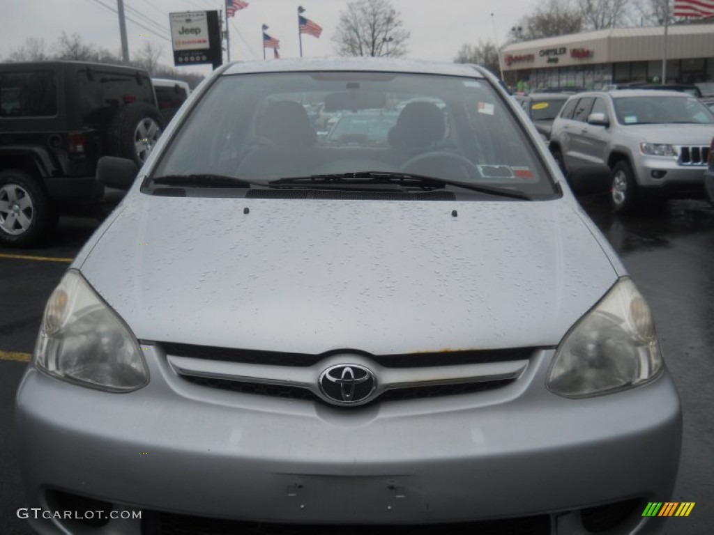 2003 ECHO Sedan - Silver Streak Mica / Shadow Gray photo #14