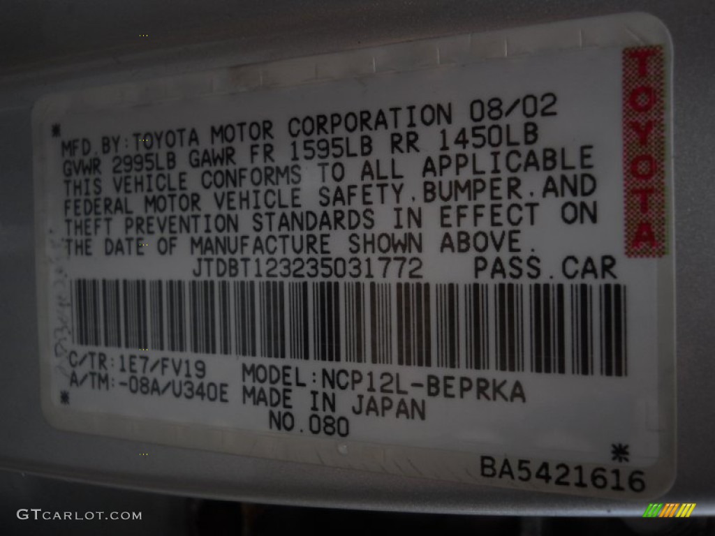 2003 ECHO Sedan - Silver Streak Mica / Shadow Gray photo #19