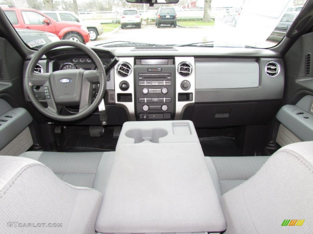 2011 Ford F150 XLT SuperCrew Steel Gray Dashboard Photo #61050673