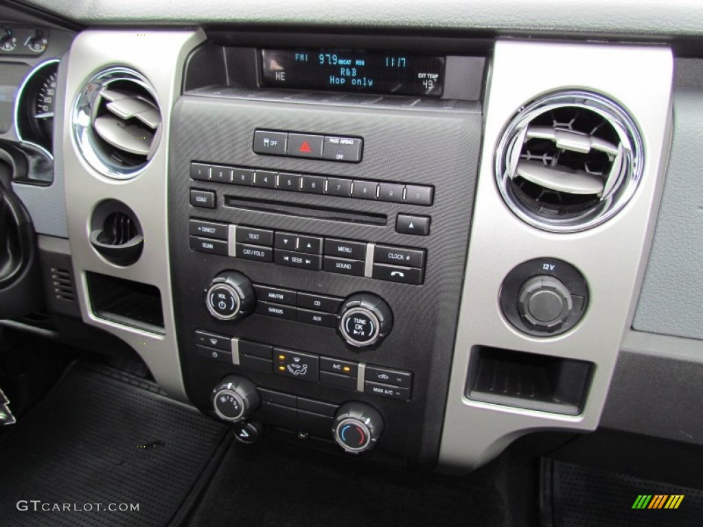 2011 Ford F150 XLT SuperCrew Controls Photo #61050697