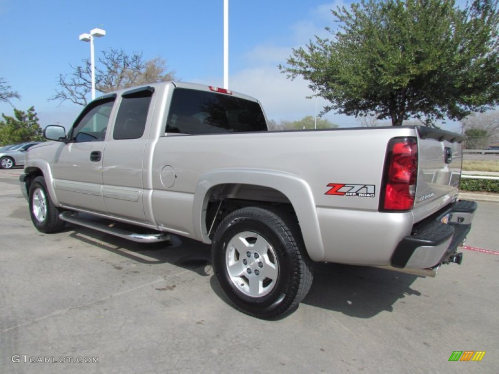 2005 Silverado 1500 Z71 Extended Cab 4x4 - Silver Birch Metallic / Dark Charcoal photo #3