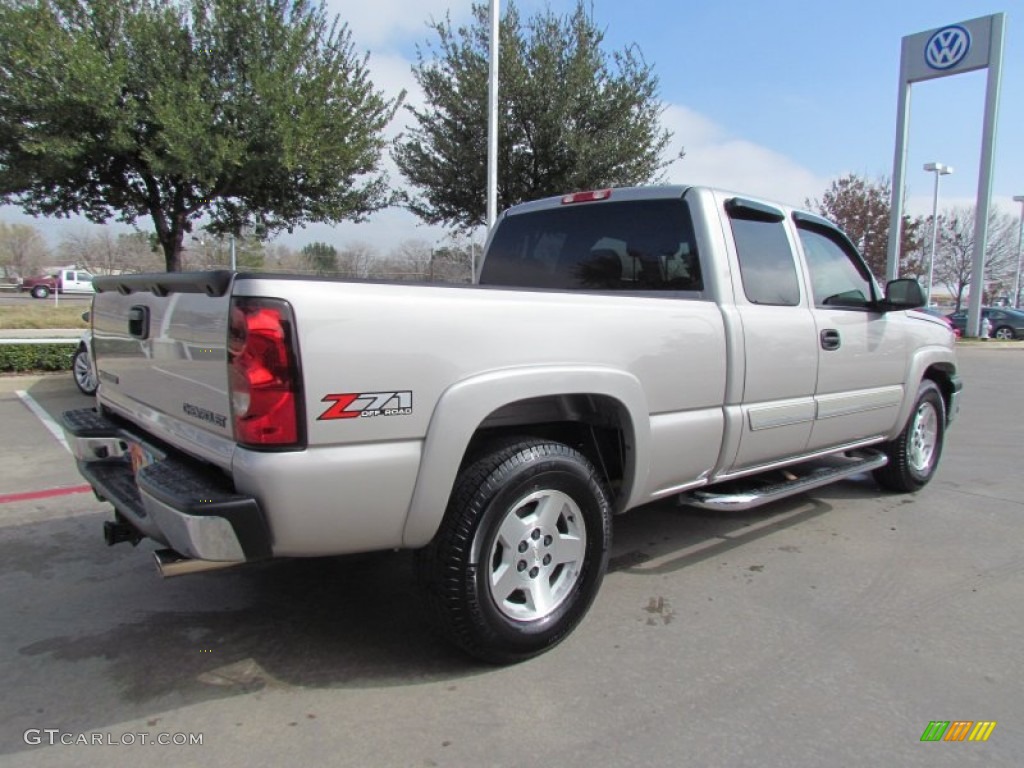 2005 Silverado 1500 Z71 Extended Cab 4x4 - Silver Birch Metallic / Dark Charcoal photo #5