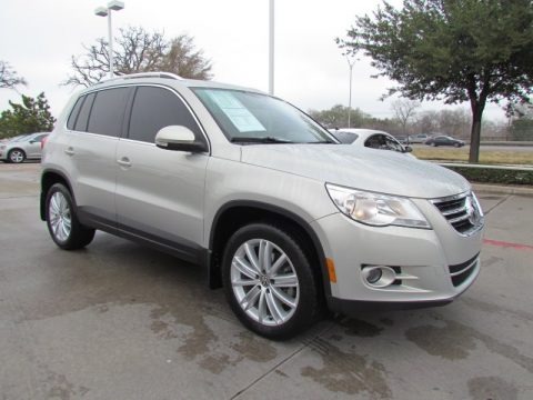 2009 Volkswagen Tiguan SE Data, Info and Specs