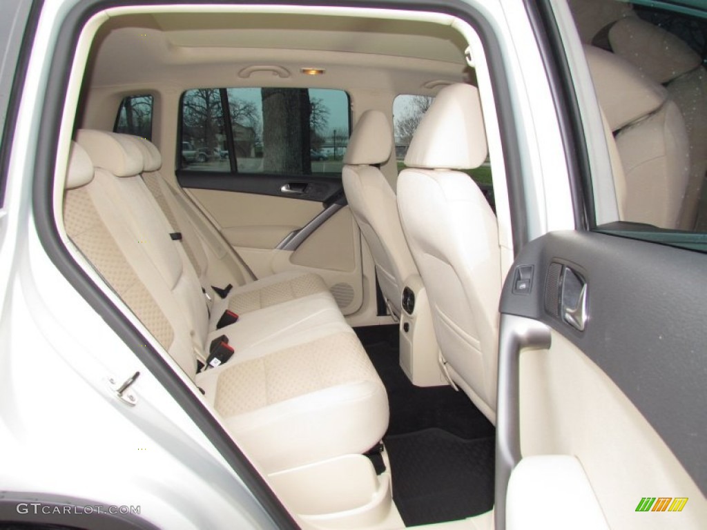 Sandstone Interior 2009 Volkswagen Tiguan SE Photo #61051174