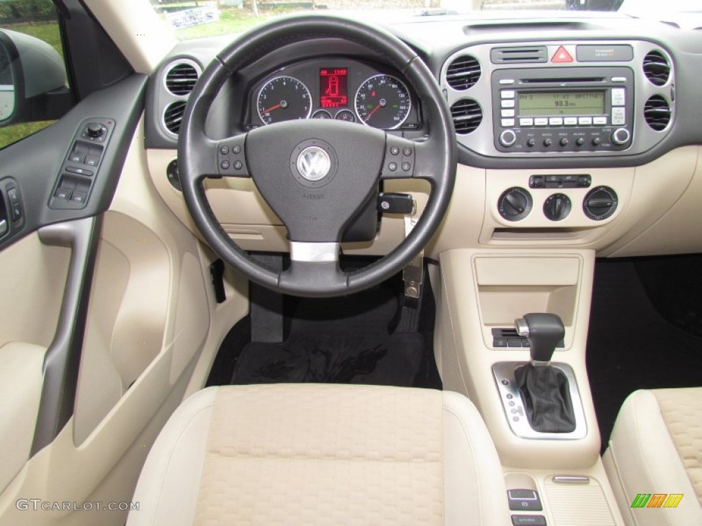 2009 Volkswagen Tiguan SE Sandstone Dashboard Photo #61051201