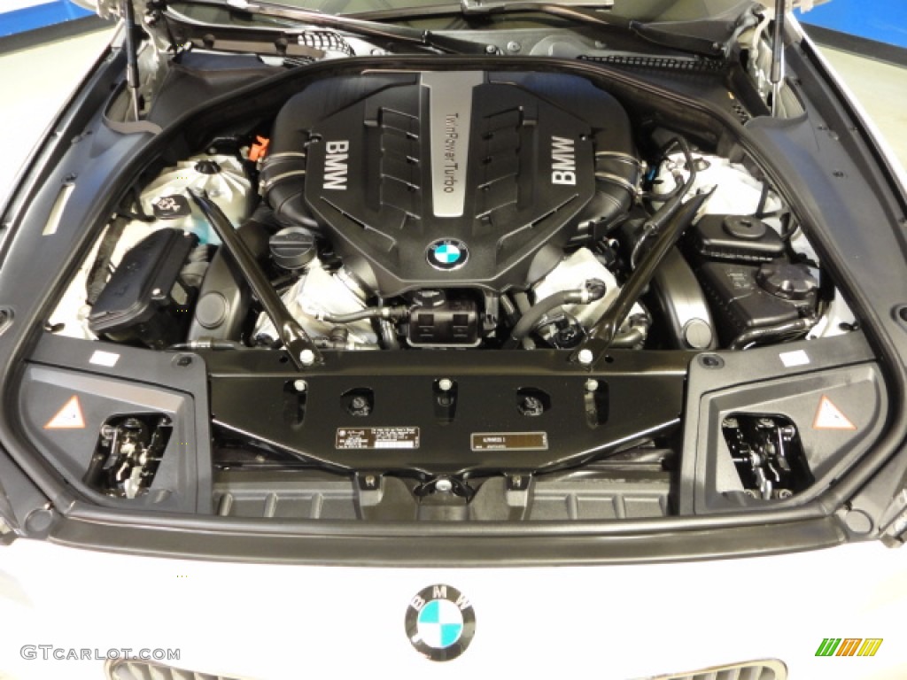 2011 BMW 5 Series 550i xDrive Sedan 4.4 Liter TwinPower Turbocharged DFI DOHC 32-Valve VVT V8 Engine Photo #61057726