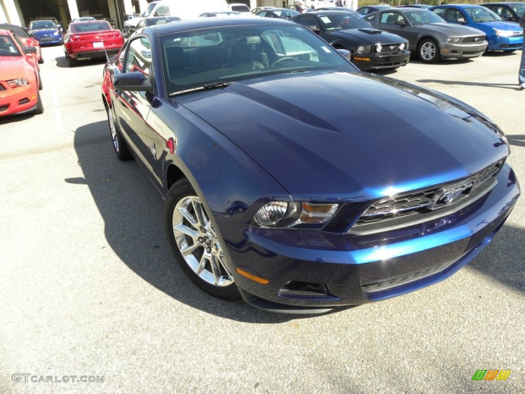 Kona Blue Metallic Ford Mustang