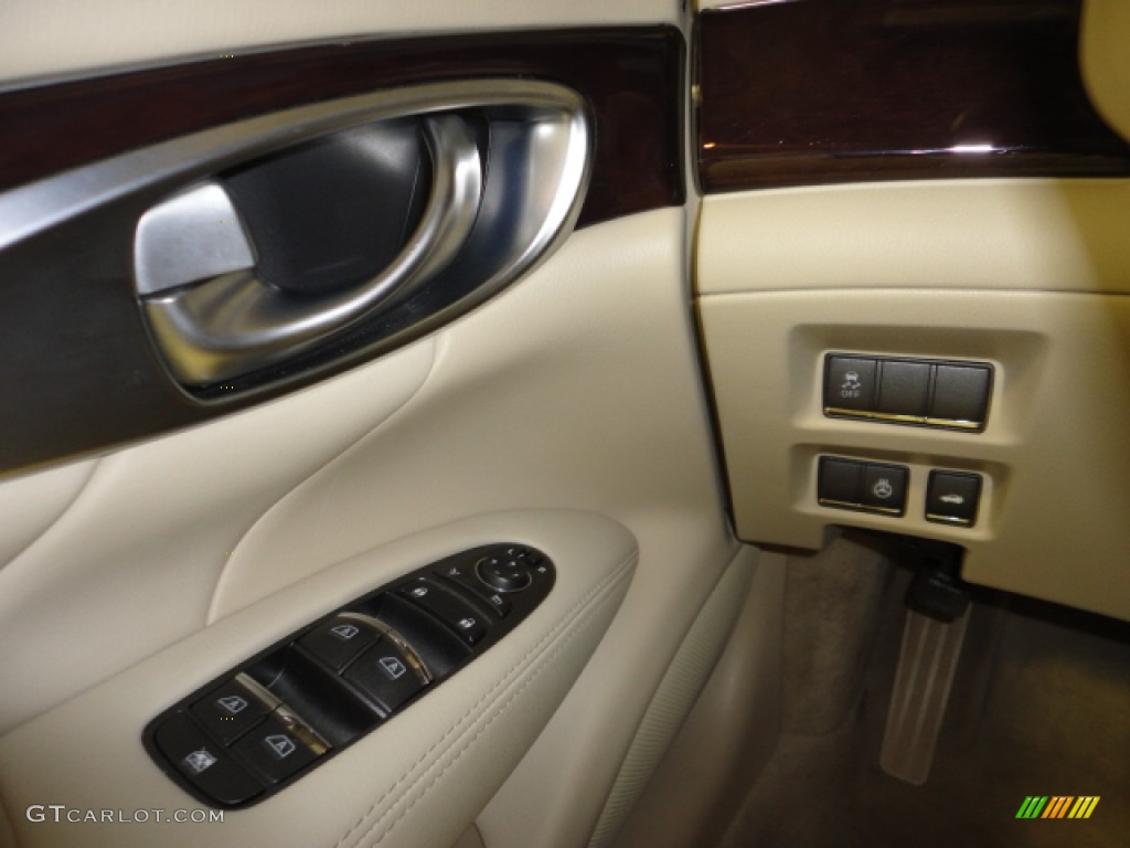 2011 M 37x AWD Sedan - Moonlight White / Wheat photo #13