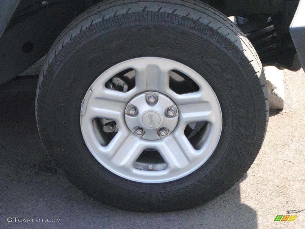 2009 Wrangler X 4x4 - Stone White / Dark Slate Gray/Medium Slate Gray photo #2