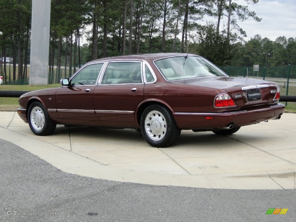 1998 XJ Vanden Plas - Carnival Red Pearl / Ivory photo #6