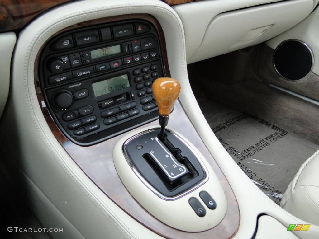 1998 Jaguar XJ Vanden Plas 5 Speed Automatic Transmission Photo #61063006
