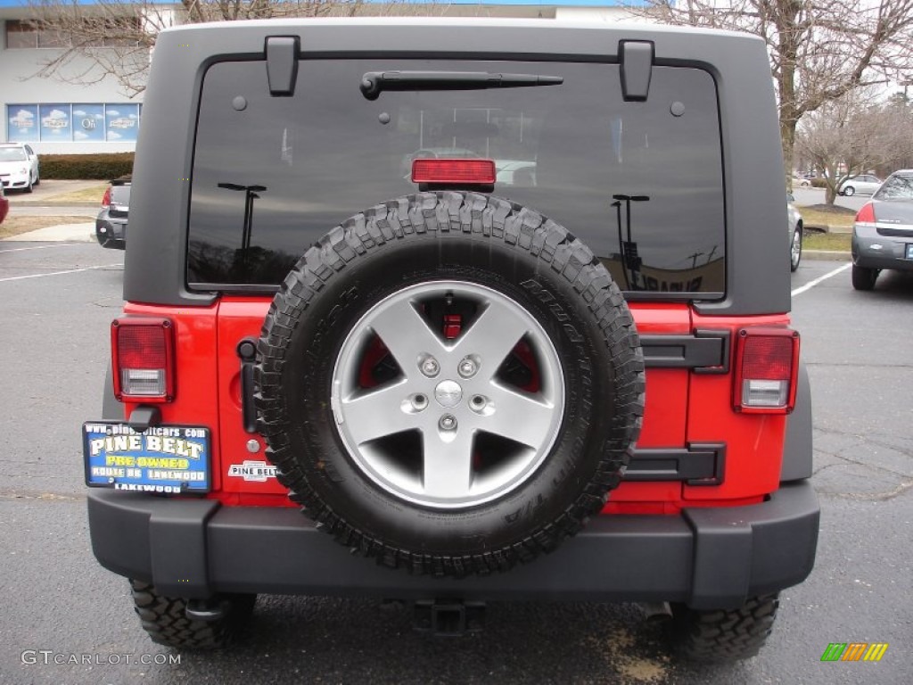 2011 Wrangler Rubicon 4x4 - Flame Red / Black photo #5
