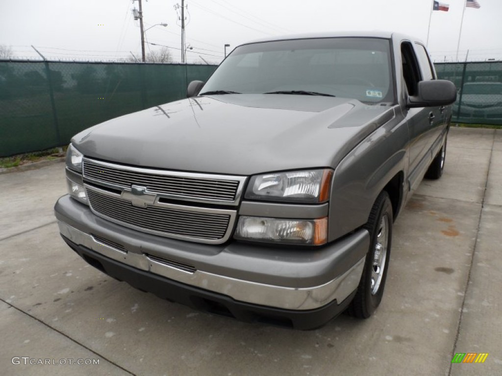 2007 Silverado 1500 Classic LS Crew Cab - Graystone Metallic / Dark Charcoal photo #7