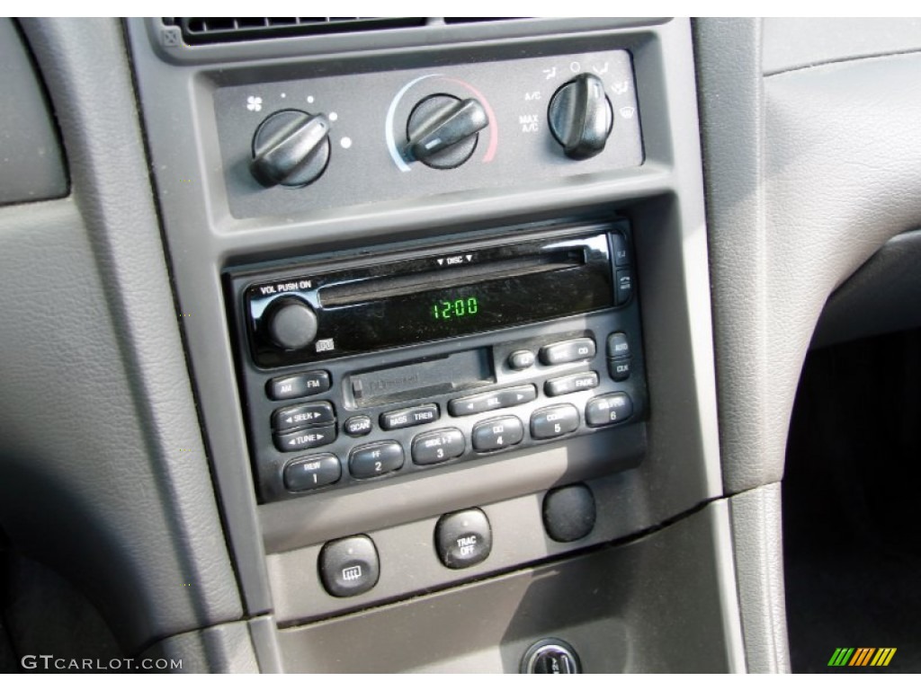 2002 Mustang V6 Coupe - Satin Silver Metallic / Dark Charcoal photo #19