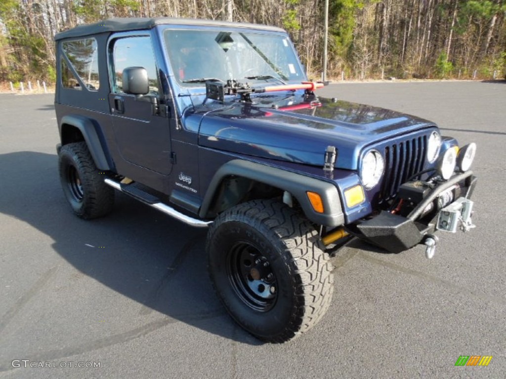 2004 Wrangler Unlimited 4x4 - Patriot Blue Pearl / Dark Slate Gray photo #2