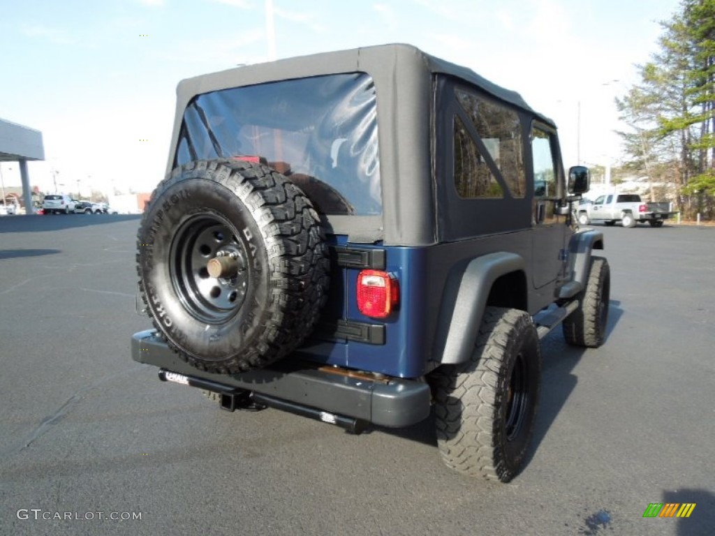 2004 Wrangler Unlimited 4x4 - Patriot Blue Pearl / Dark Slate Gray photo #4