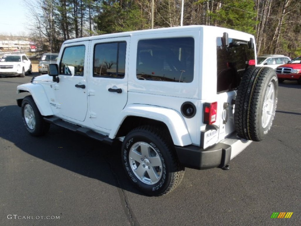2012 Wrangler Unlimited Sahara 4x4 - Bright White / Black photo #3