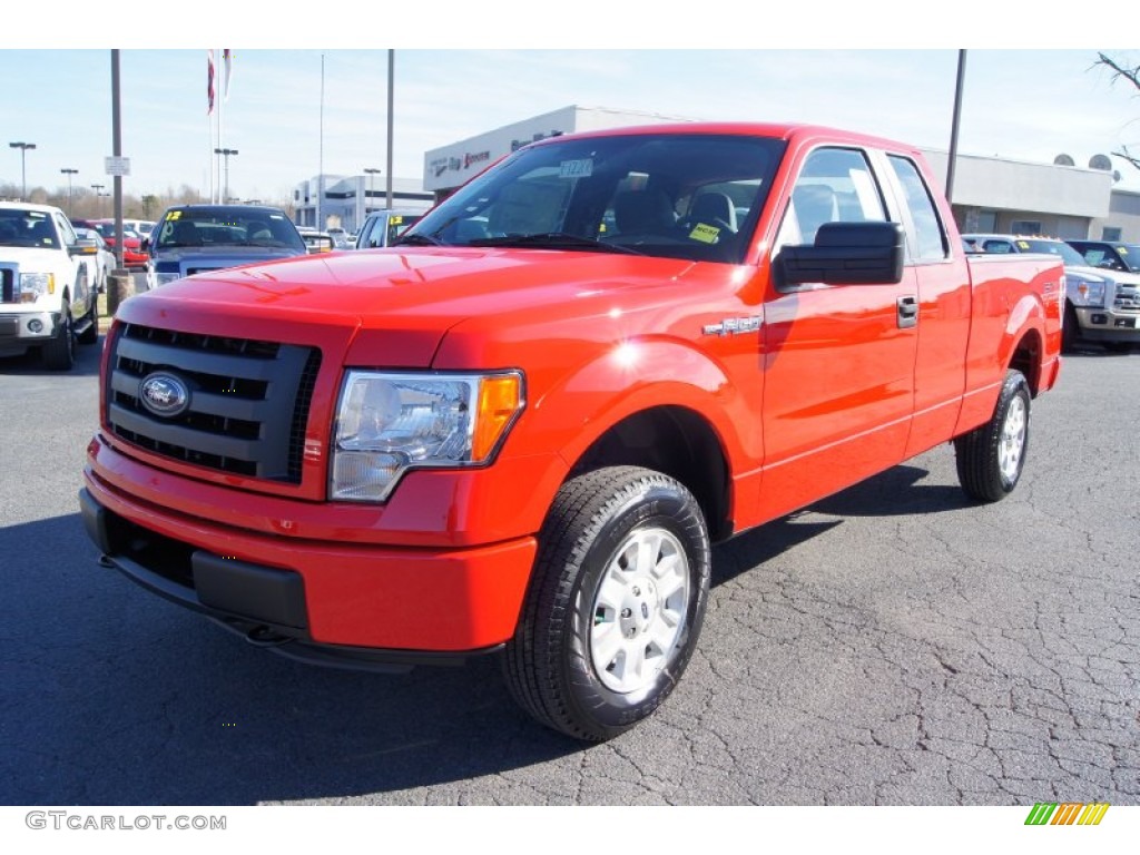 Race Red 2012 Ford F150 STX SuperCab 4x4 Exterior Photo #61071388