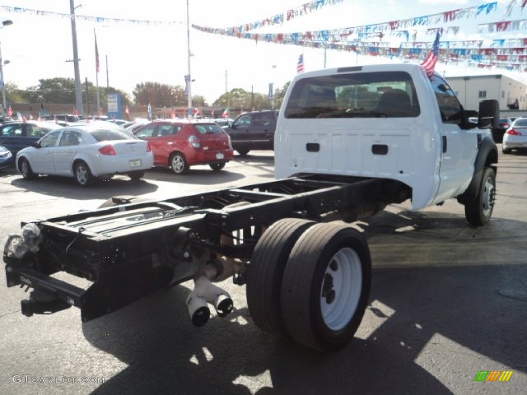 2008 F450 Super Duty XL Regular Cab Chassis - Oxford White / Medium Stone Grey photo #5