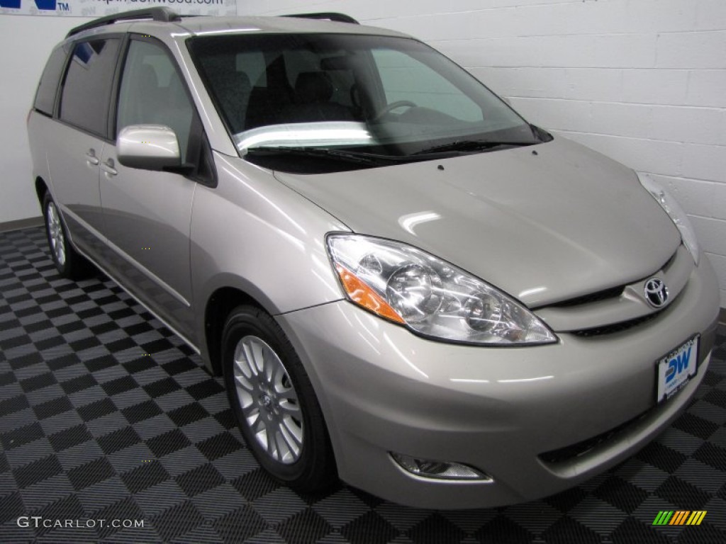 2007 Sienna XLE - Silver Shadow Pearl / Stone photo #1