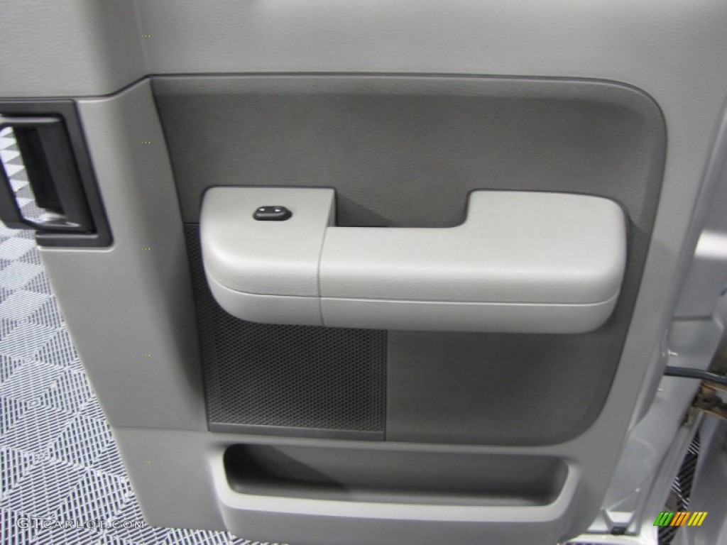 2006 F150 XLT SuperCab - Silver Metallic / Medium/Dark Flint photo #24