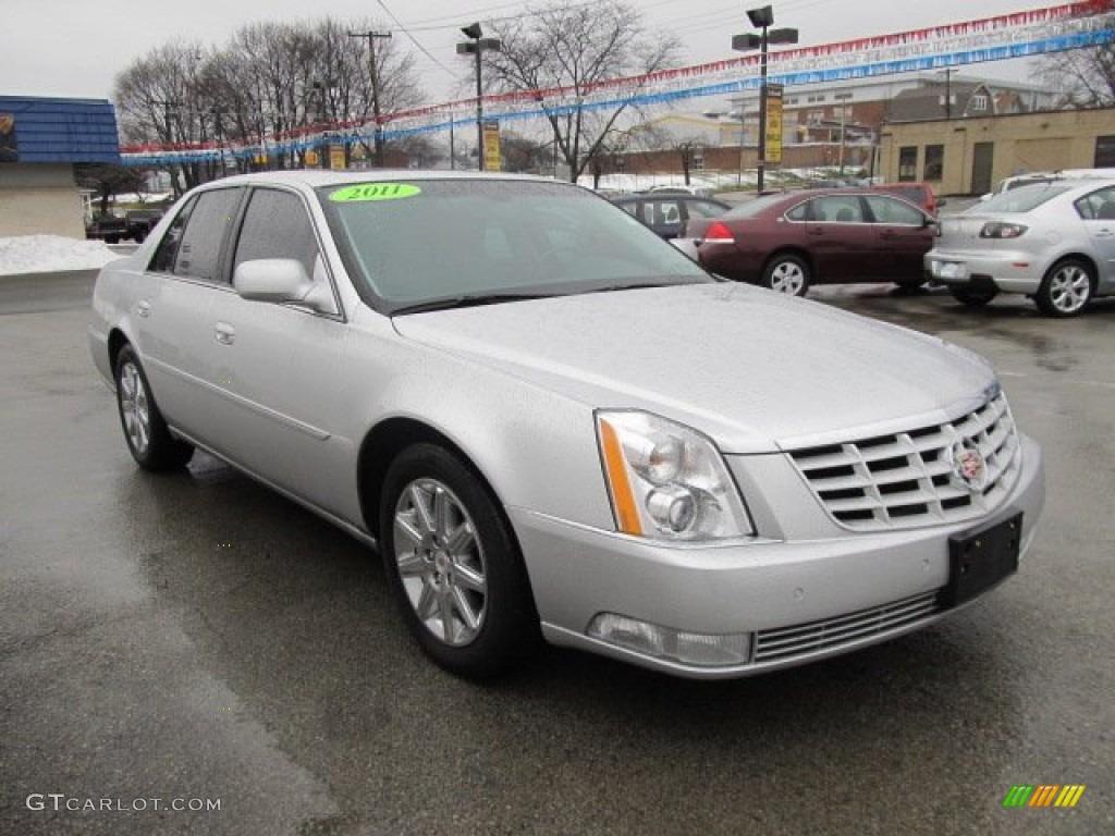 Radiant Silver Metallic 2011 Cadillac DTS Standard DTS Model Exterior Photo #61078801
