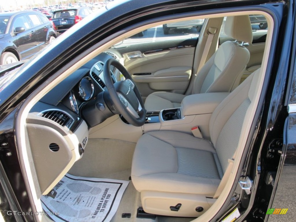 Black/Light Frost Beige Interior 2012 Chrysler 300 Standard 300 Model Photo #61079002