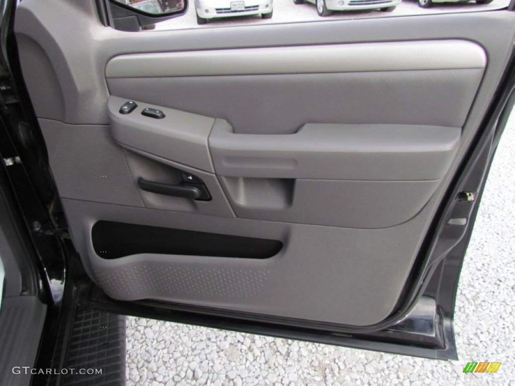 2003 Ford Explorer XLT 4x4 Graphite Grey Door Panel Photo #61080019