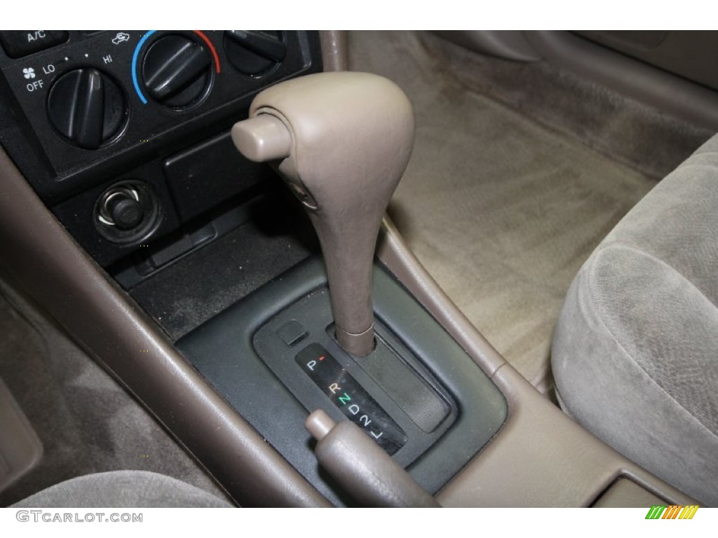 1999 Camry CE - Cashmere Beige Metallic / Oak photo #21