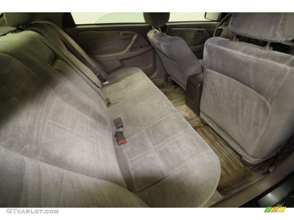 1999 Camry CE - Cashmere Beige Metallic / Oak photo #27