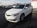 Super White - Camry SE Photo No. 3