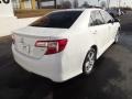 Super White - Camry SE Photo No. 7