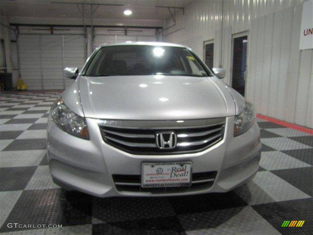 2011 Accord LX-P Sedan - Alabaster Silver Metallic / Gray photo #2