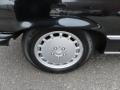 1987 Mercedes-Benz SL Class 560 SL Roadster Wheel and Tire Photo