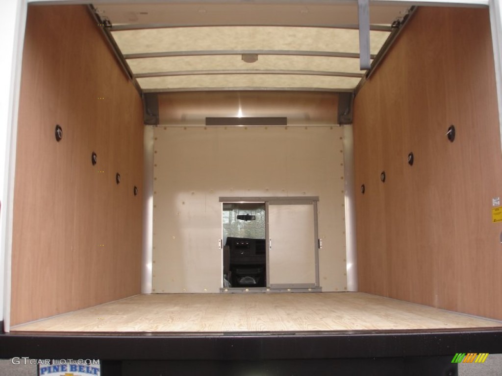 2012 Chevrolet Express Cutaway 3500 Commercial Moving Truck Trunk Photo #61098821