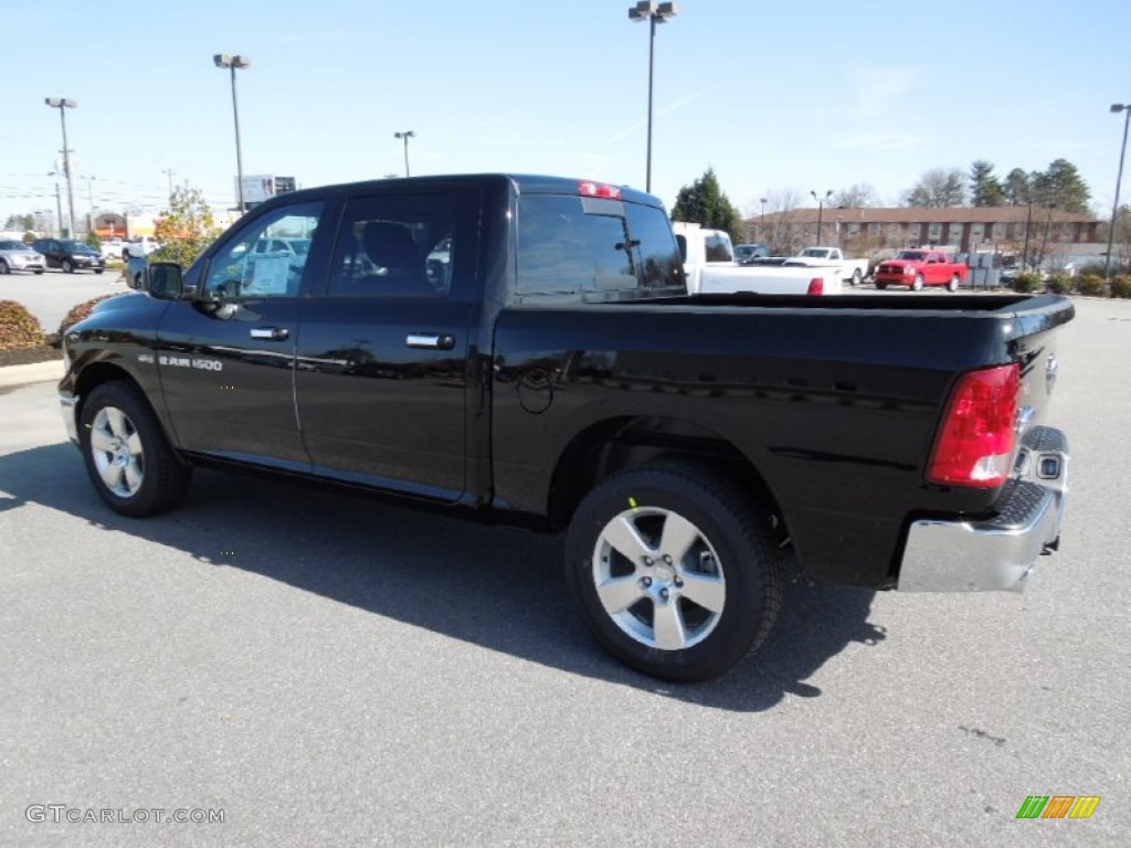 2012 Ram 1500 Big Horn Crew Cab 4x4 - Black / Dark Slate Gray/Medium Graystone photo #3