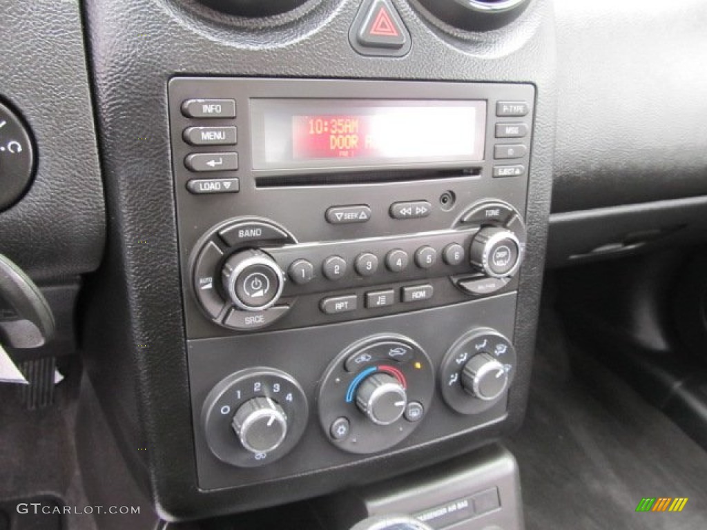 2009 Pontiac G6 Sedan Controls Photo #61101059
