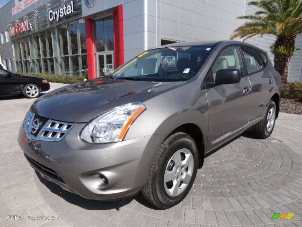 Platinum Graphite Nissan Rogue