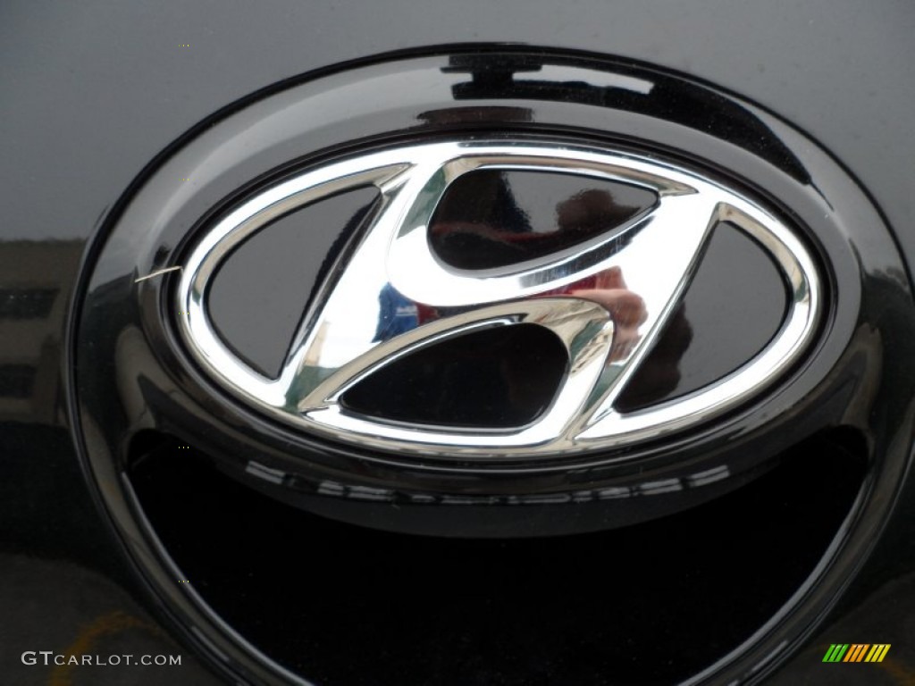 2012 Hyundai Veloster Standard Veloster Model Marks and Logos Photo #61102934