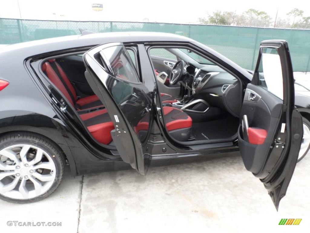 Black/Red Interior 2012 Hyundai Veloster Standard Veloster Model Photo #61102958