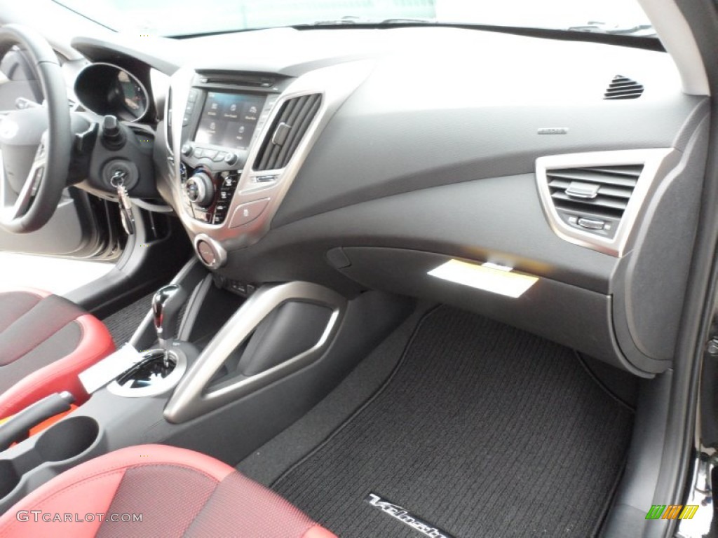 2012 Hyundai Veloster Standard Veloster Model Black/Red Dashboard Photo #61102976