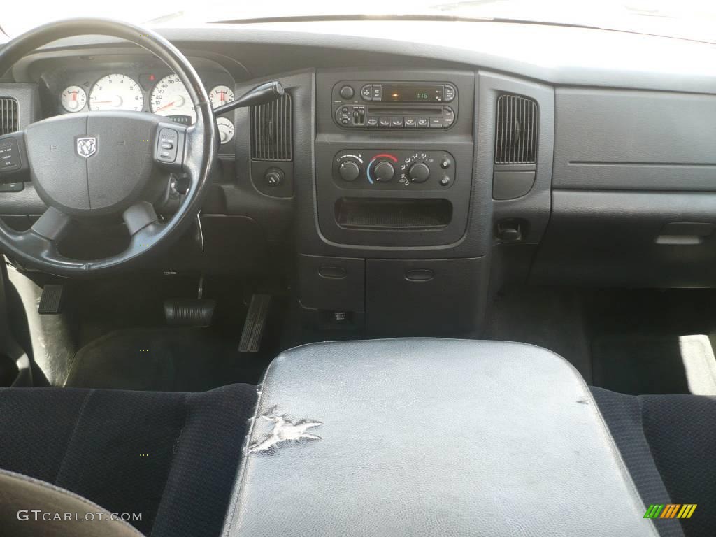 2004 Ram 1500 SLT Quad Cab 4x4 - Bright Silver Metallic / Dark Slate Gray photo #10