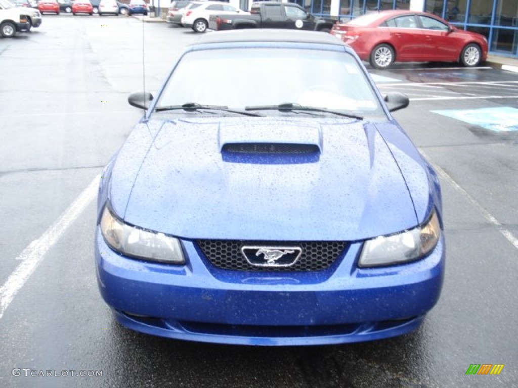 2004 Mustang GT Convertible - Sonic Blue Metallic / Dark Charcoal photo #2